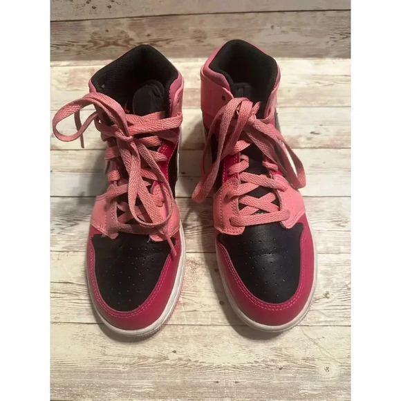 Nike Air Jordan 1 Mid Size 4.5Y Black Jump Man Two Tone Pink Black Swoosh - Picture 9 of 12